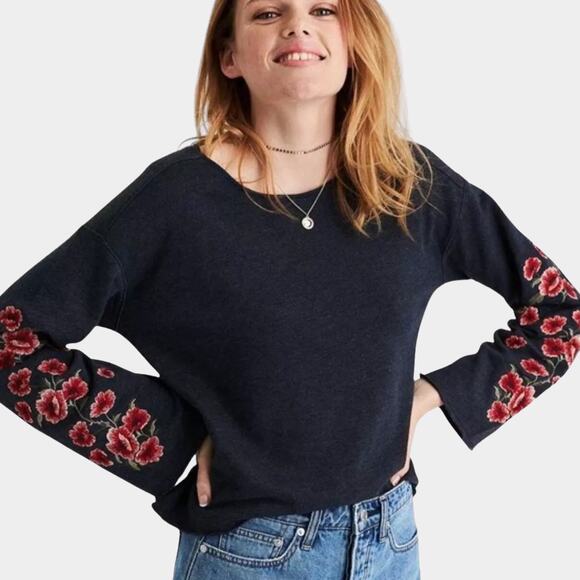 AE Boho Sweatshirt Top S Gray Floral Embroidered Bell Sleeve Cottagecore Hippie - Picture 2 of 5